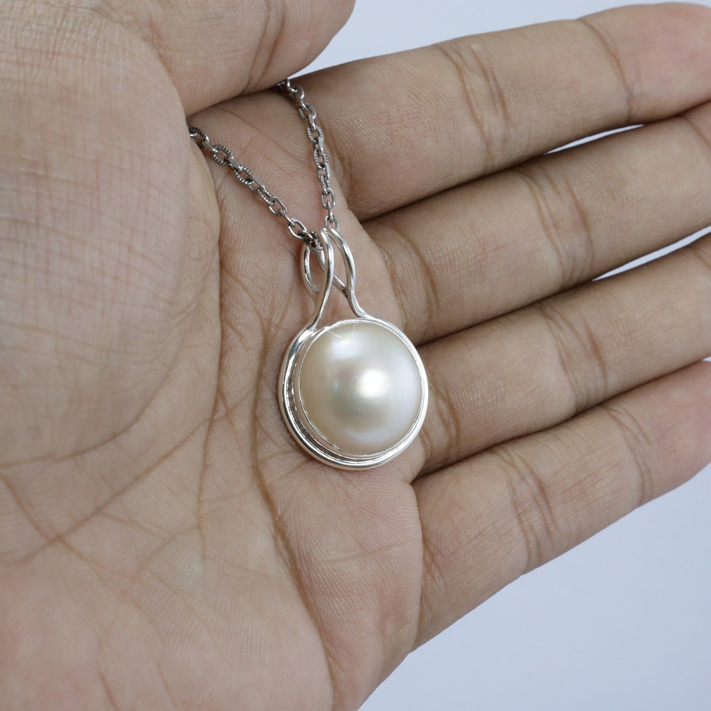 Mabe pearl pendant necklace 925 sterling silver with double bezel set