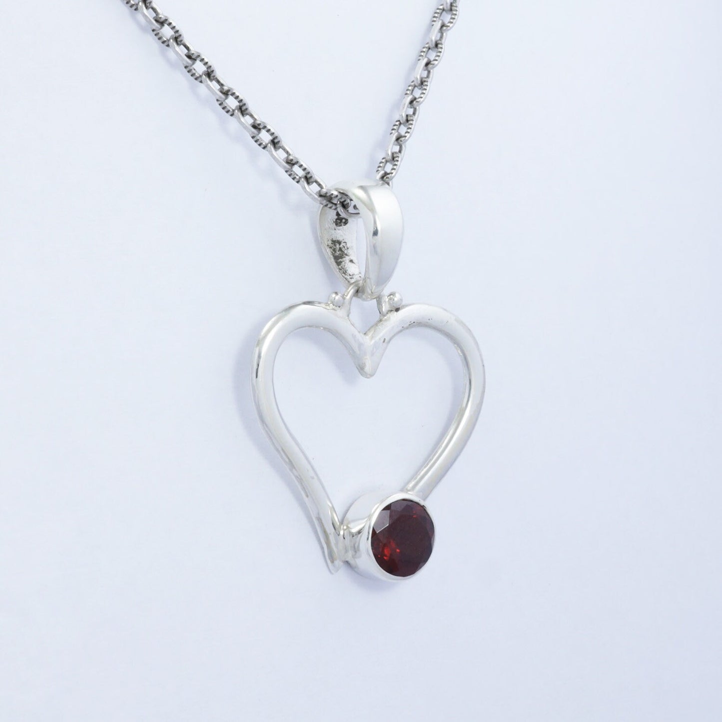heart shape pendant 925 sterling silver with genuine garnet with high polish finishing
