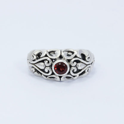 Garnet ring 925 sterling silver decorated with beautiful filigree ornament