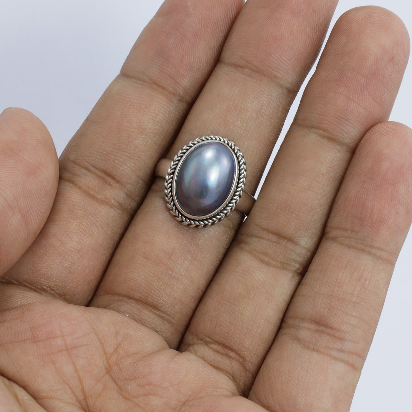 blue pearl ring 925 sterling silver oval shape decorated with rope chain bezel edge