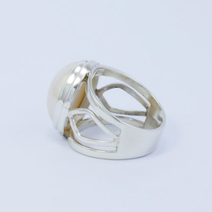 Wide oval ring 925 sterling silver with genuine oval mabe pearl decorated with split shank handmade