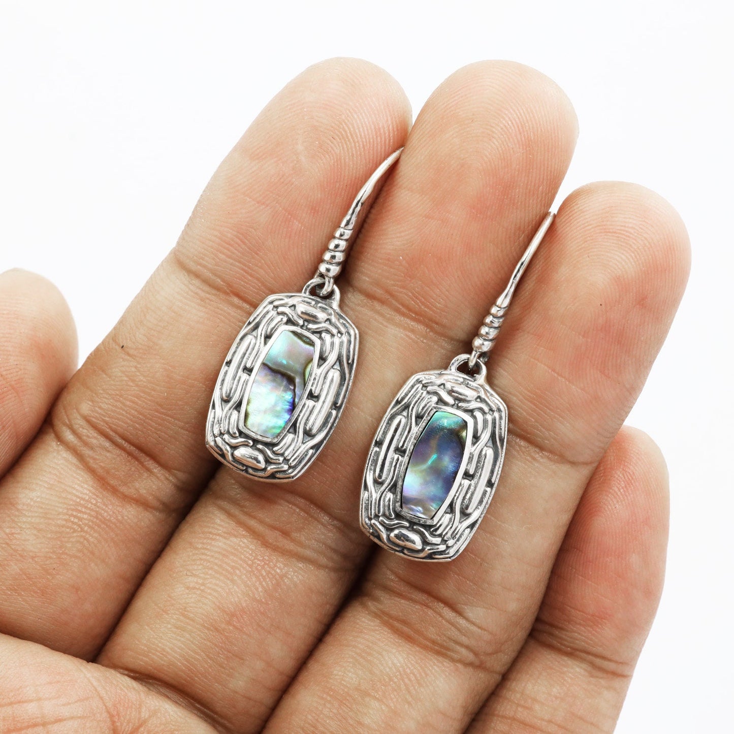 925 sterling silver earrings with genuine abalone shell decorated with woven chain ornament