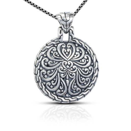 round pendant 925 sterling silver decorated with Bali inspired filigree ornament