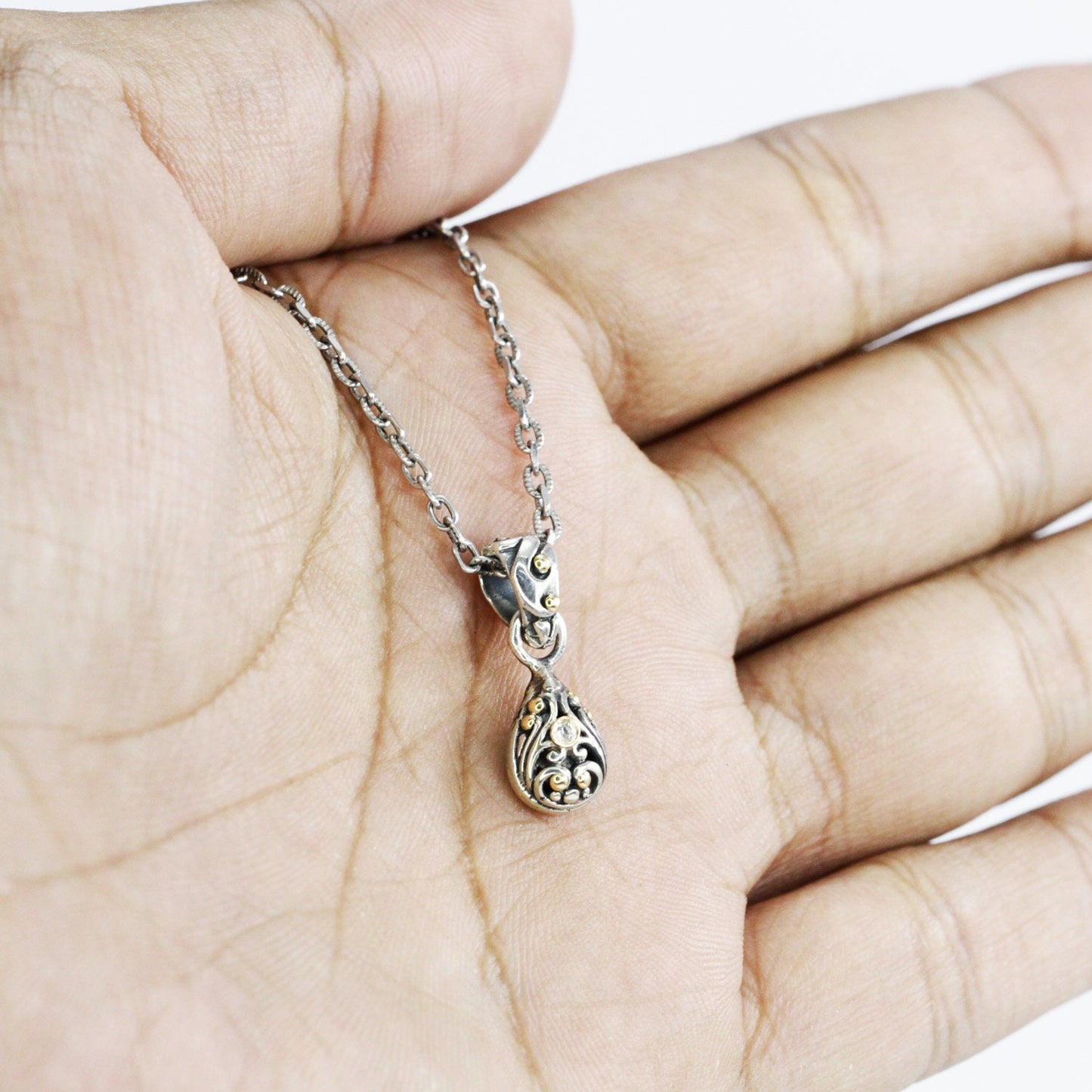Tiny pendant necklace 925 sterling silver decorated with 18k gold dot and filigree ornament