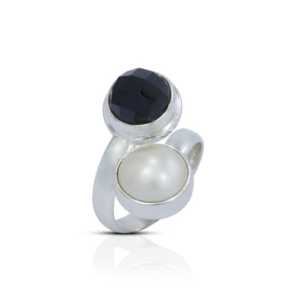 black and with ring 925 sterling silver bypass style bezel set genuine white mabe pearl and natural onyx