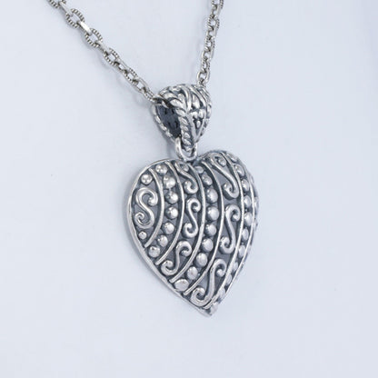925 sterling silver pendant heart shape decorated with open work filigree ornament