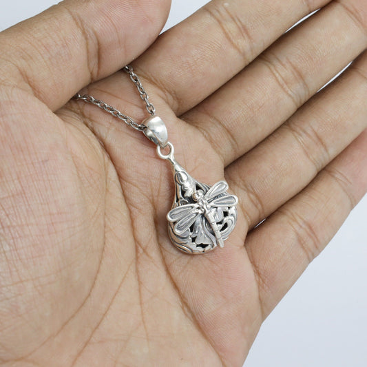 drop pendant 925 sterling silver decorated with dragonfly ornament and swirl filigree art