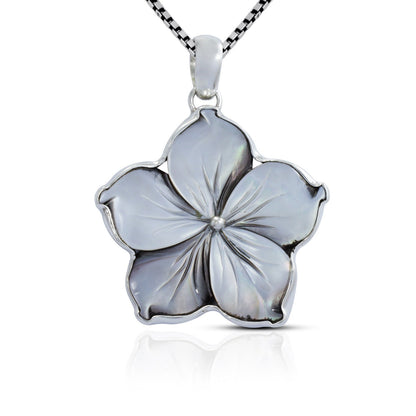 flower pendant made of mother of pearl set in 925 sterling silver bezel set