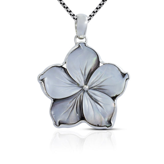 flower pendant made of mother of pearl set in 925 sterling silver bezel set
