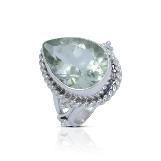 tear drop ring 925 sterling silver With genuine green amethyst and decorated with cable edge ornament