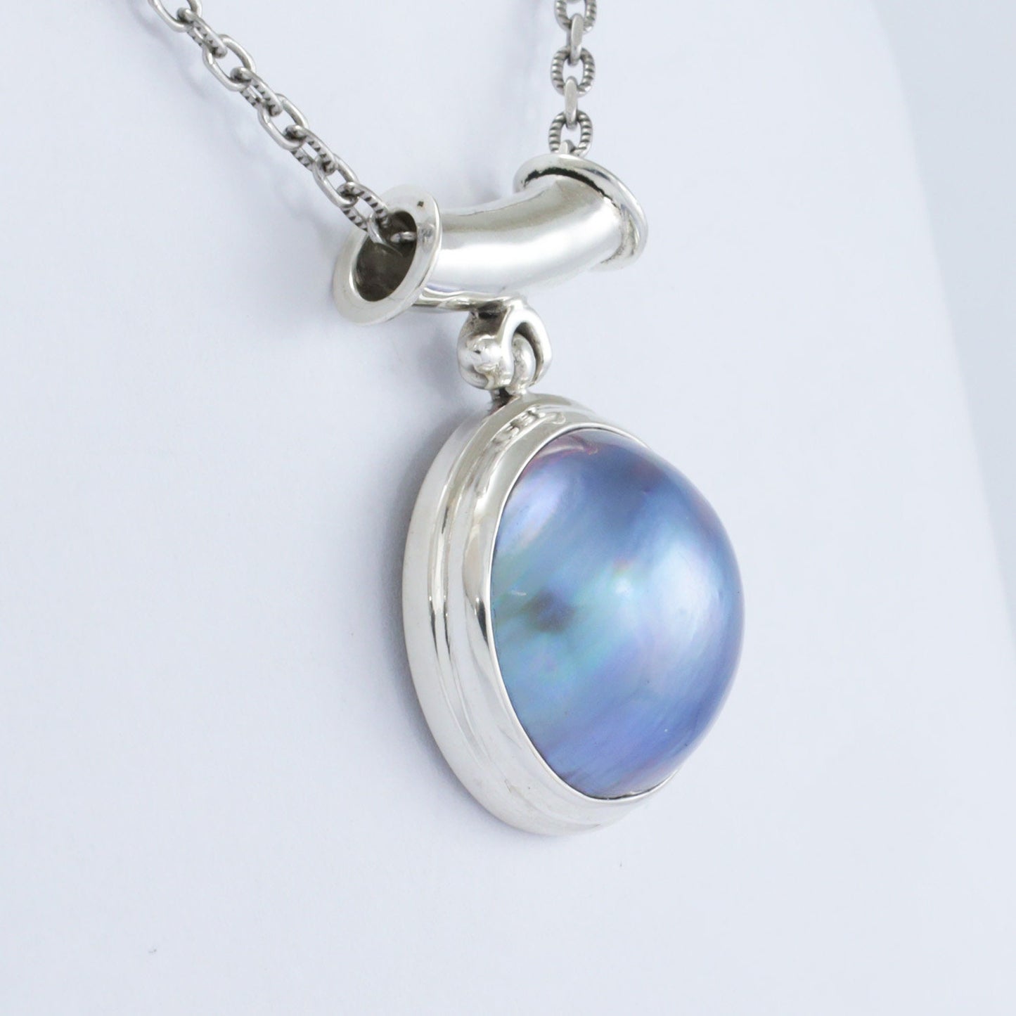 round blue mabe pendant necklace 925 sterling silver with double bezel set