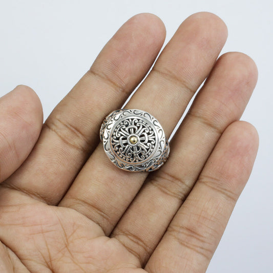 Round ring 925 sterling silver and 18K yellow gold with flower ornament and open work filigree