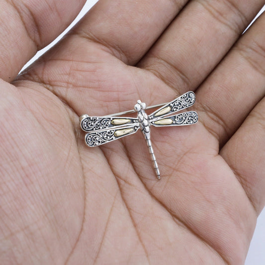 Dragonfly brooch 925 sterling silver and 18K yellow gold decorated with detailed filigree