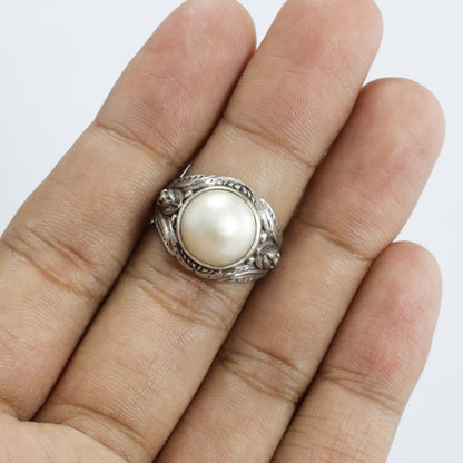 white mabe pearl ring 925 sterling silver decorated with floral filigree ornament