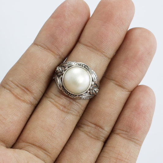 white mabe pearl ring 925 sterling silver decorated with floral filigree ornament